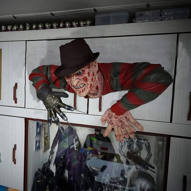 CreepyCrafts Freddy Krueger Wanddekoration - Gruselige Horror-Deko für Halloween und Spukhäuser