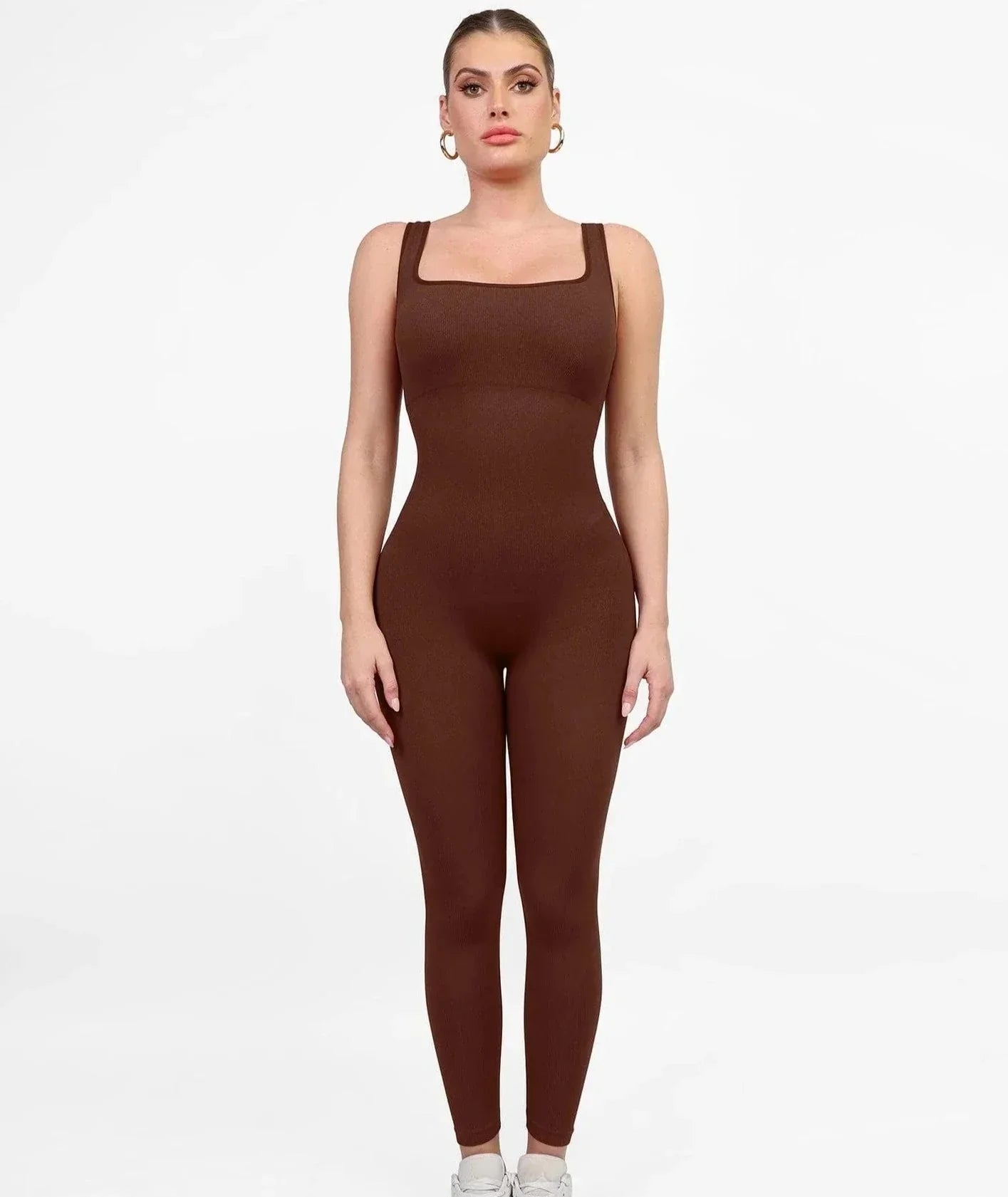 CurveAura Jumpsuit - Komfortabler, kurvenbetonter Einteiler für vielseitigen Stil, perfekt für legere und formelle Anlässe, erhältlich in Größen S bis 3XL