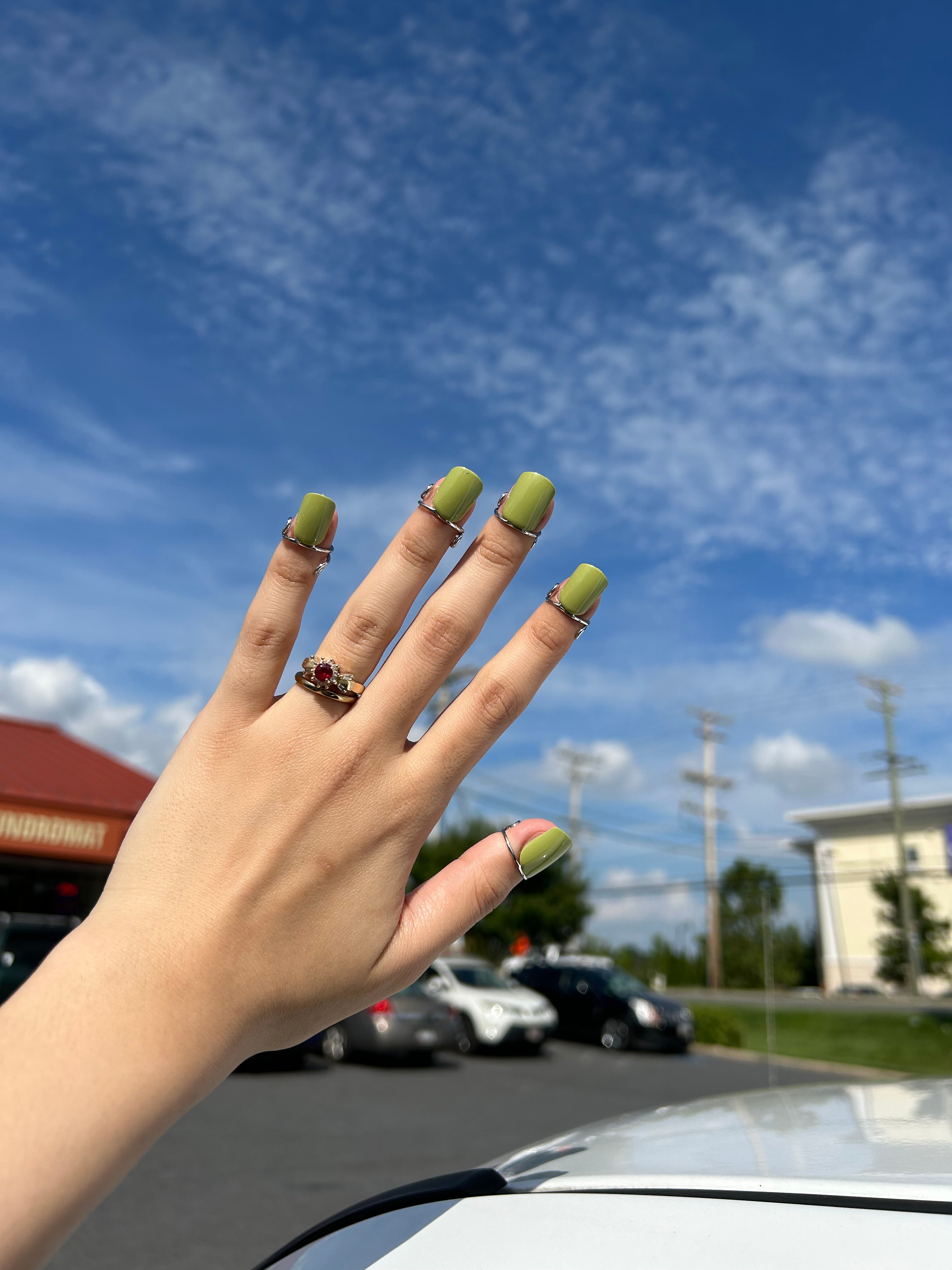 FlexiNails - Innovative Nagelringe für müheloses Styling